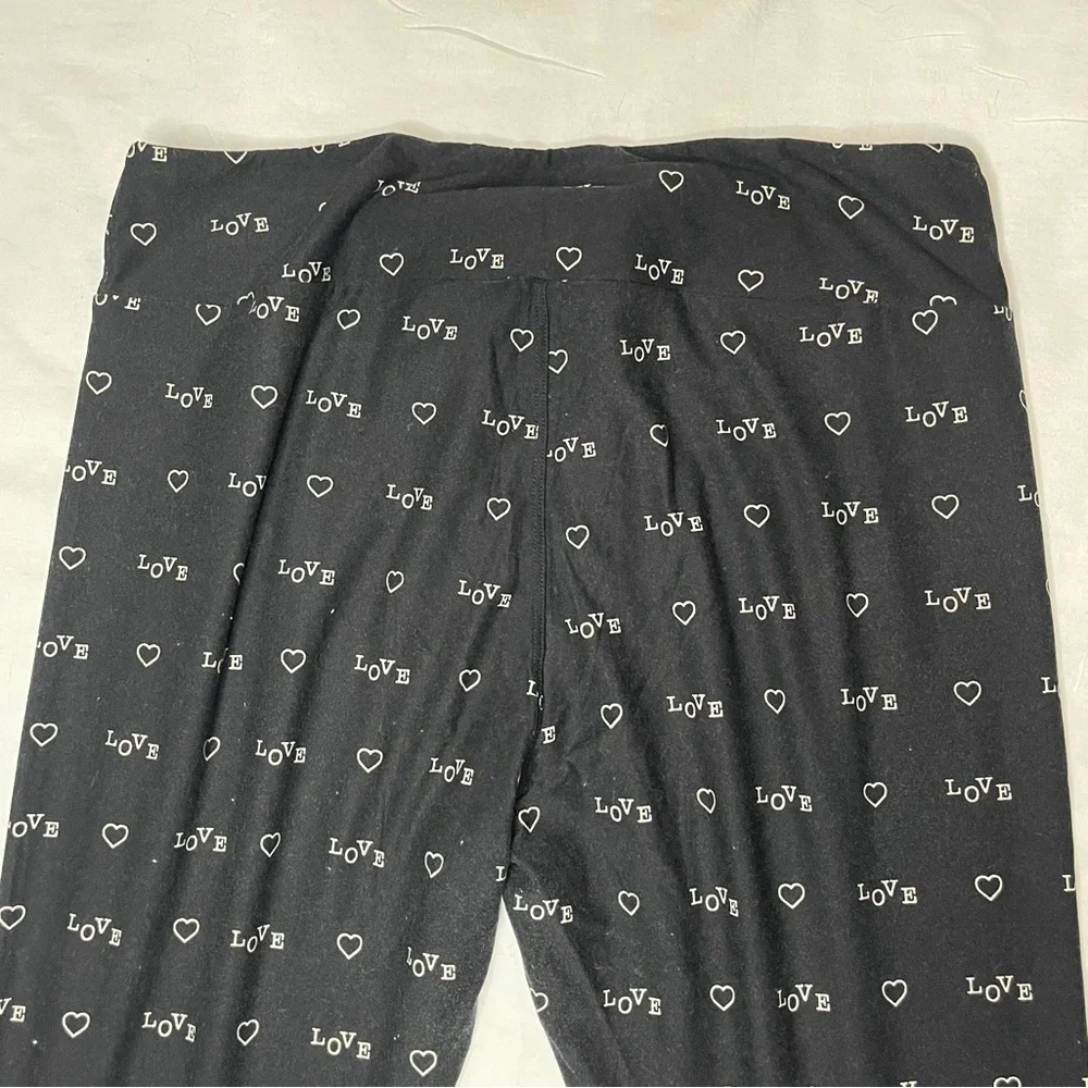 3/$15 LULA ROE “❤️Love” Black Leggings, TC - Picture 4 of 7